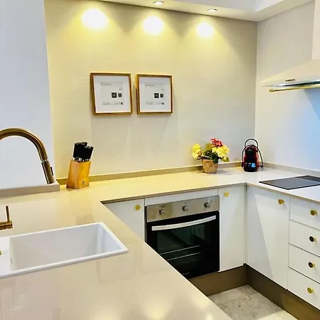 Nuevo Close To Sinese Design Homes Apartmán Torremolinos